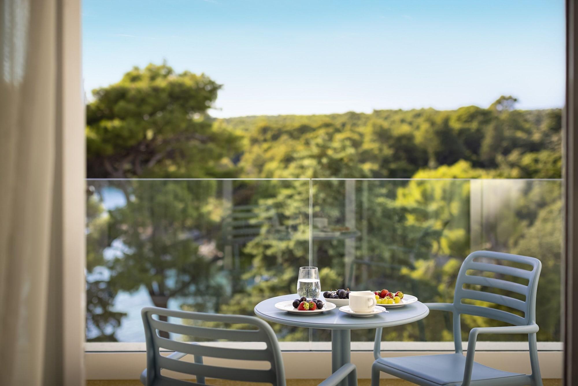 Valamar Carolina Hotel & Villas Kampor Eksteriør bilde